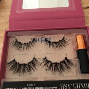 Moxie Lash Essentials Kit 3